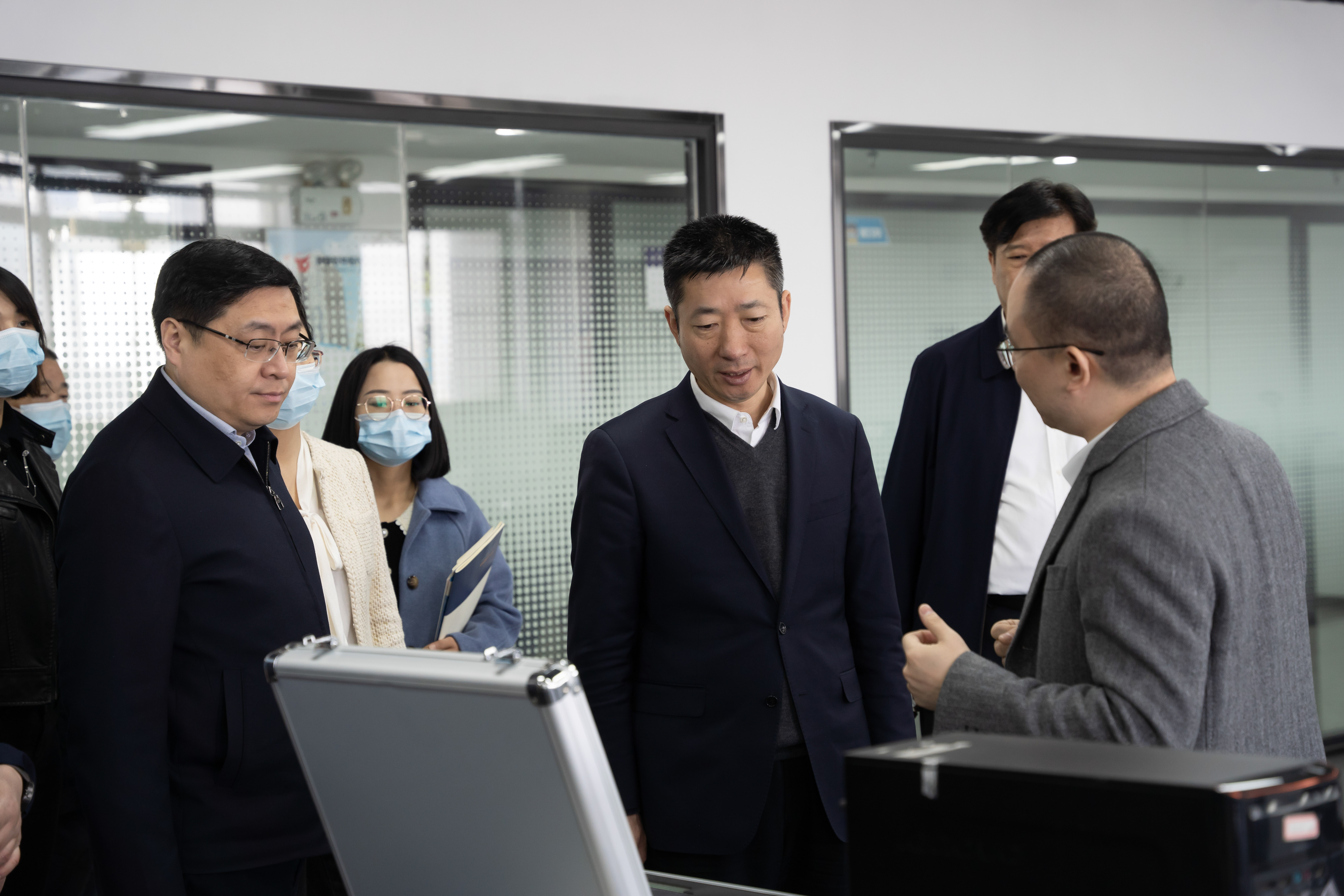 湖南九郎山职教科创城提质升级工作实施专班一行外出考察学习
